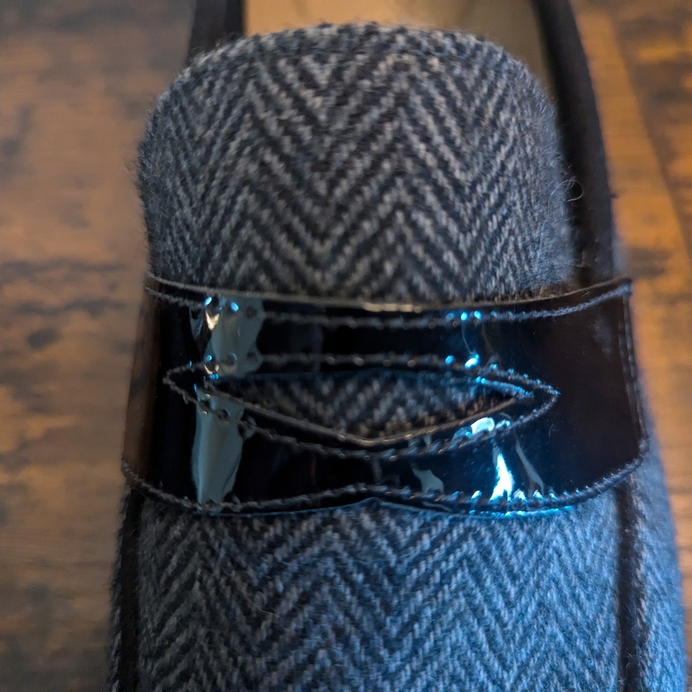 Clarks Ultimate Comfort Herringbone Loafers - Picture 6 of 10